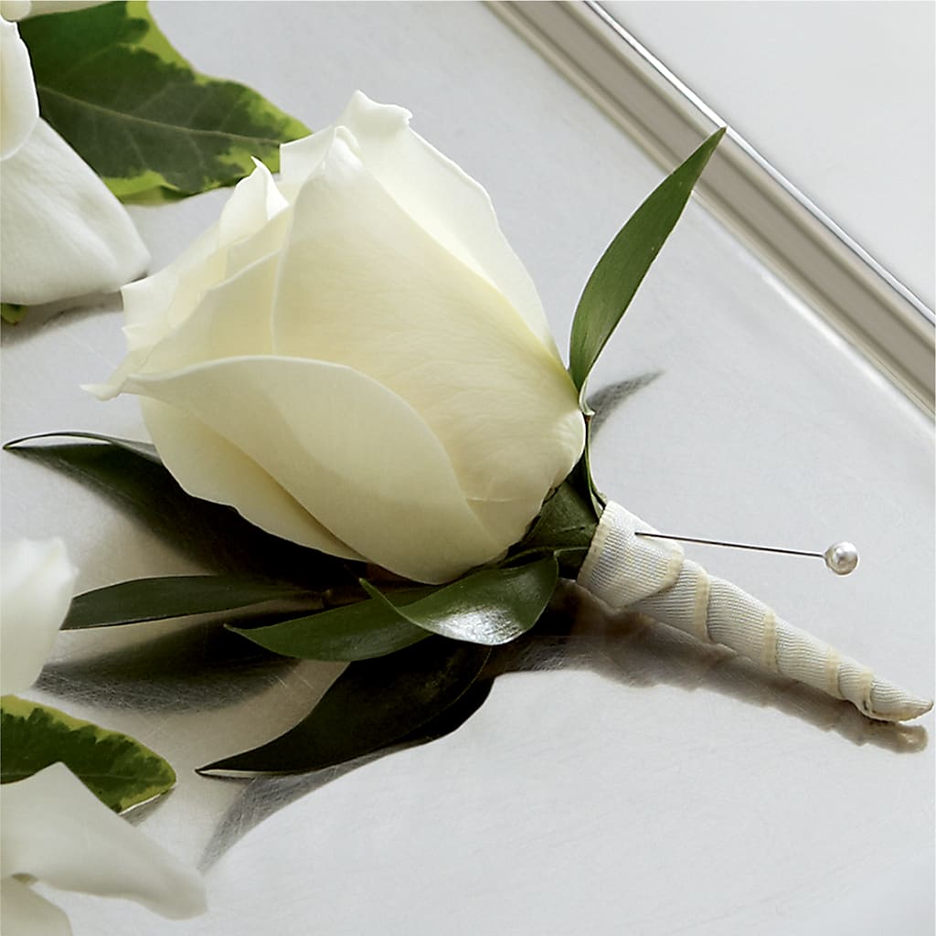 White Rose Boutonniere – Reema Floral, Nolensville TN