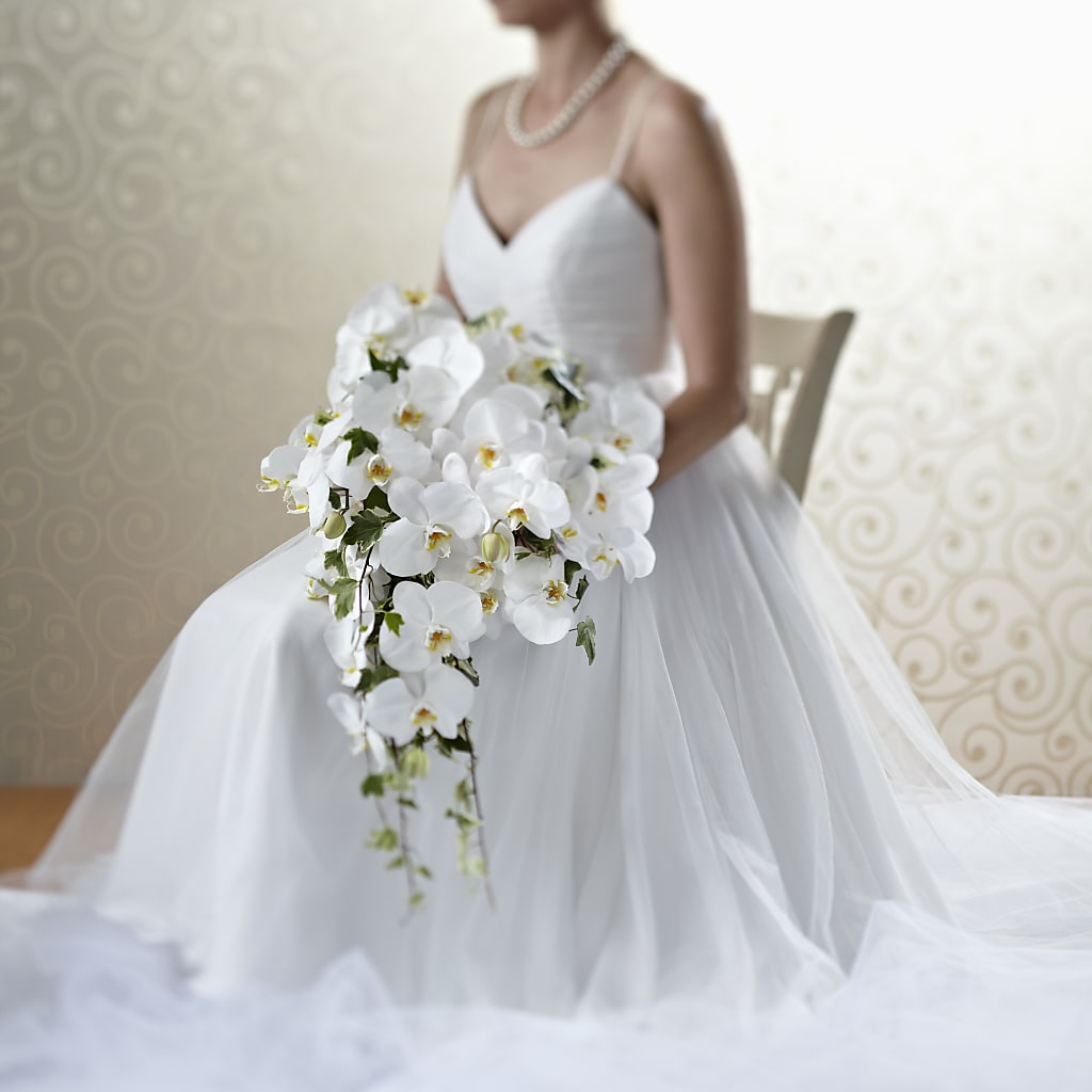 Classic White Bouquet – Reema Floral, Nolensville TN