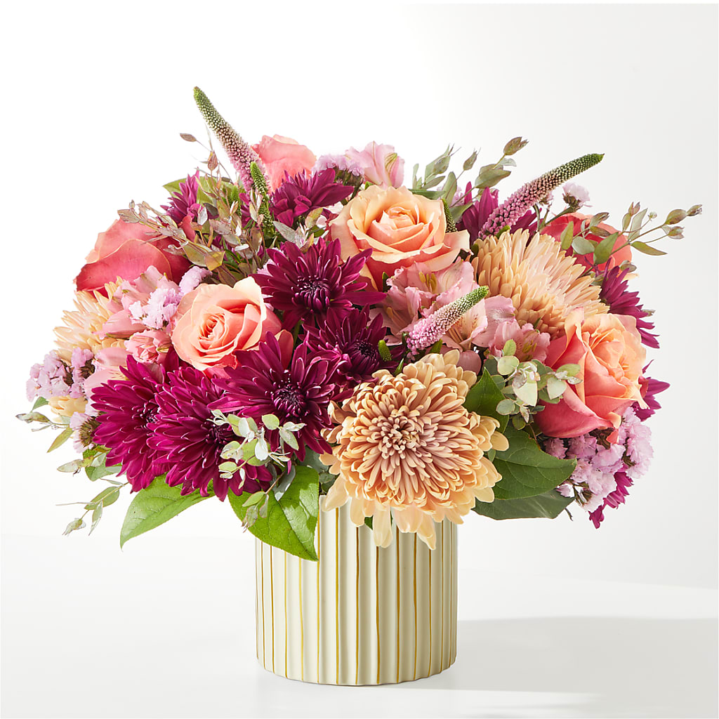 Berry Cobbler Bouquet with Ivory Vase –  Reema Floral, Nolensville TN